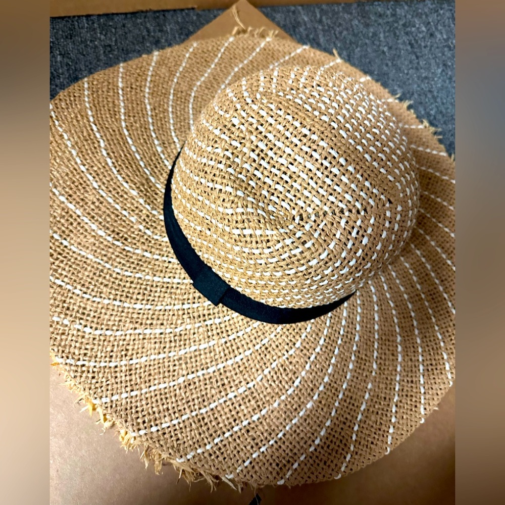 Italian hat new